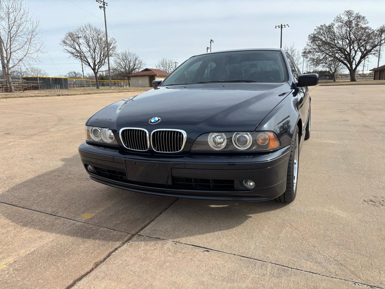 Used 2001 BMW 540i Sedan image 4