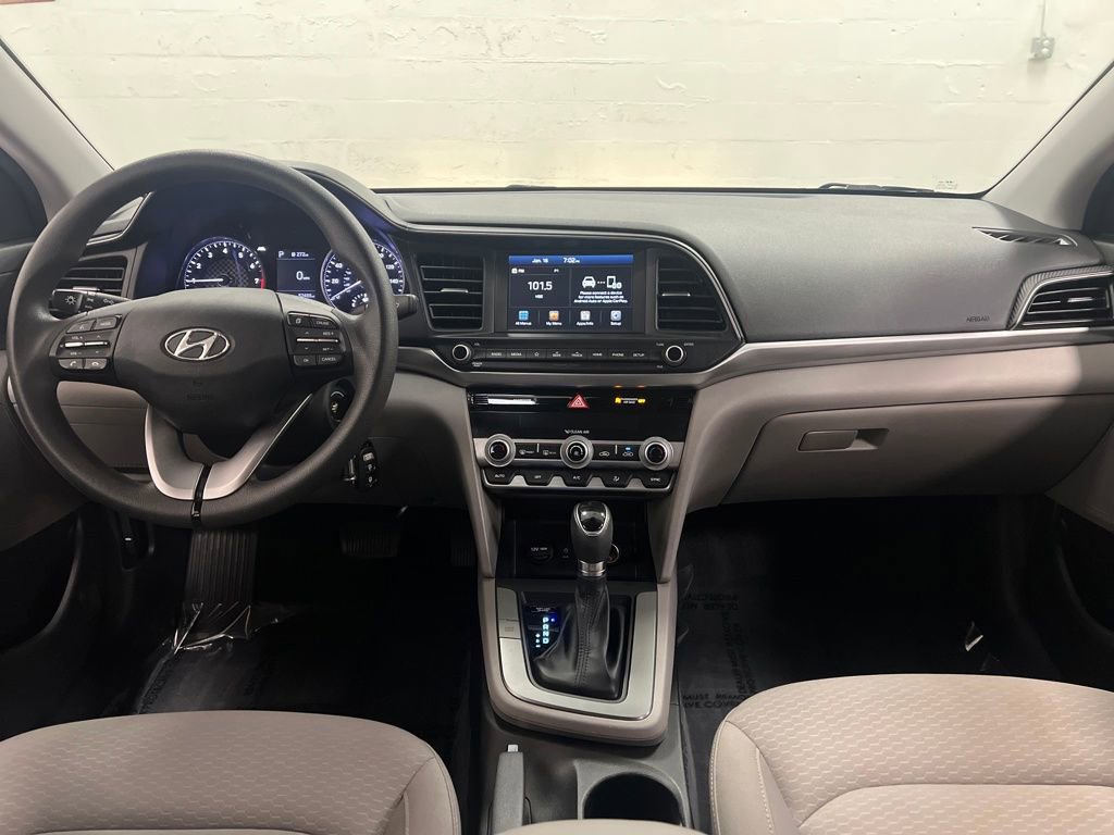 Used 2020 Hyundai Elantra SEL image 15