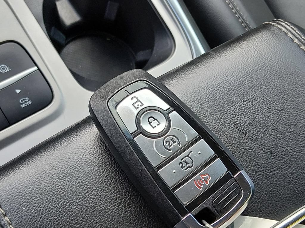 Used 2023 Ford Explorer XLT w/ Equipment Group 202A RWD image 24