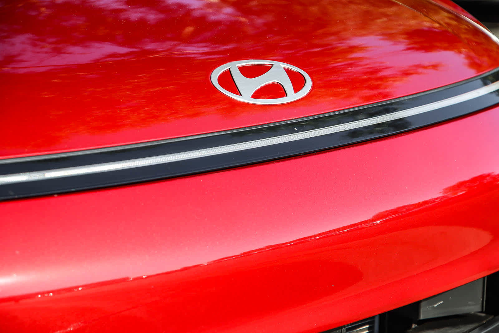 Certified 2024 Hyundai Kona SEL FWD image 5