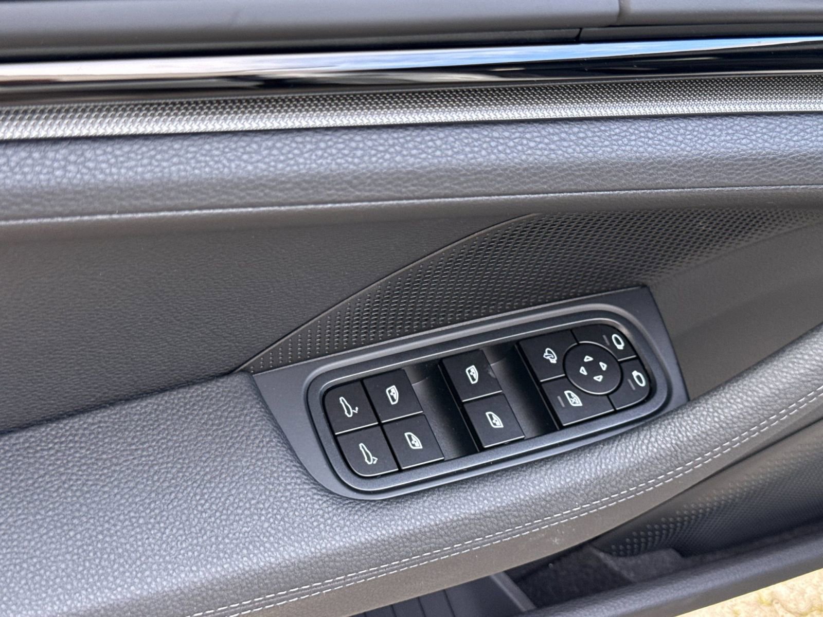 New 2026 Porsche Panamera 4 AWD/4WD image 13