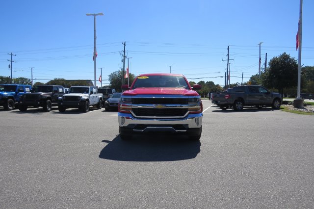 Used 2019 Chevrolet Silverado 1500 LT w/ All Star Edition AWD/4WD image 9