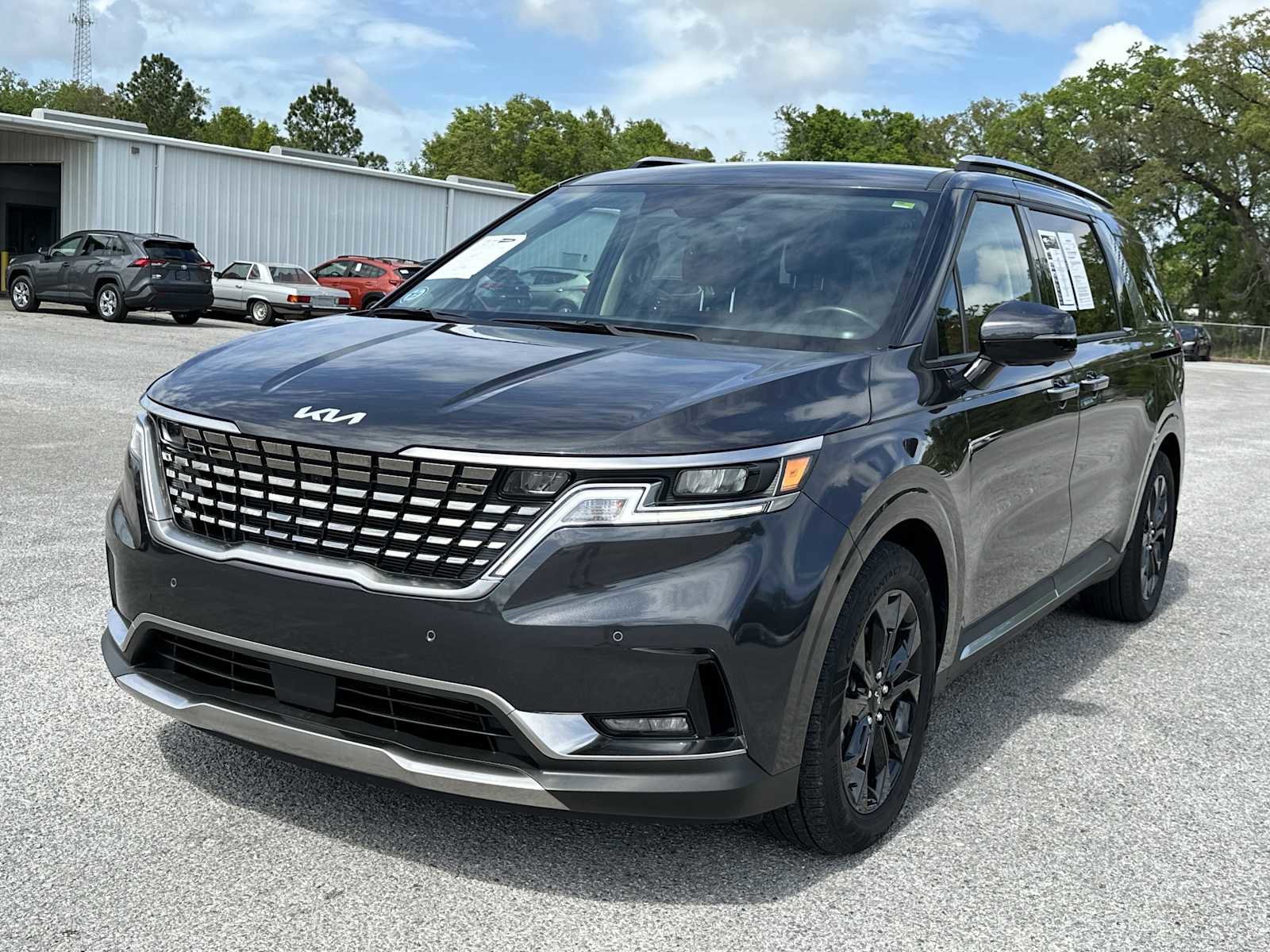 Used 2024 Kia Carnival SX image 4