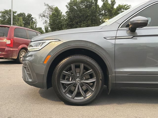 Used 2024 Volkswagen Tiguan SE FWD image 14