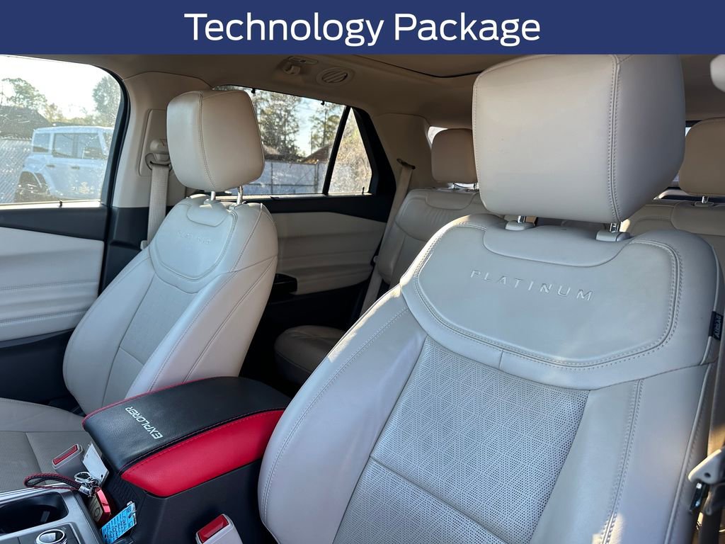Used 2023 Ford Explorer Platinum w/ Technology Package image 13