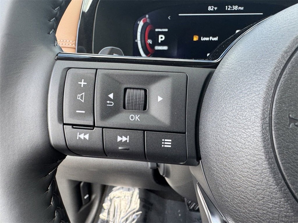 New 2025 Nissan Pathfinder Platinum w/ Lighting Package (N93) image 27