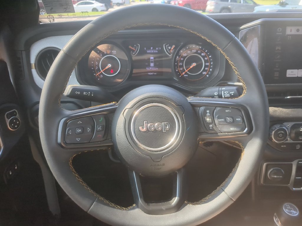 Used 2024 Jeep Gladiator Sport AWD/4WD image 19