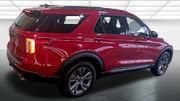 Used 2024 Ford Explorer XLT w/ Equipment Group 202A AWD/4WD image 15