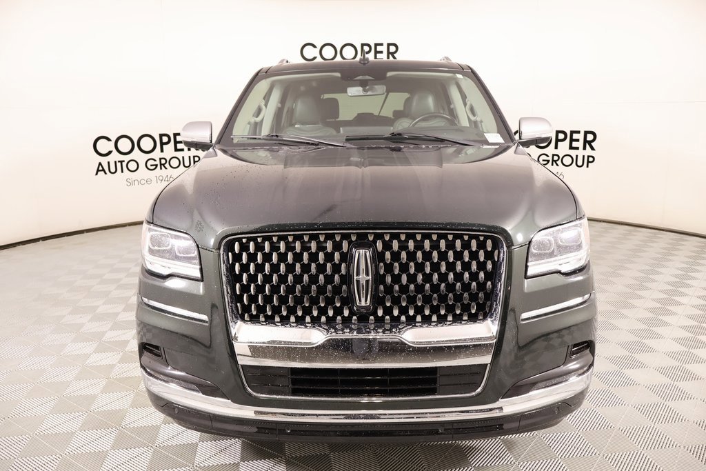 Used 2022 Lincoln Navigator Black Label image 10