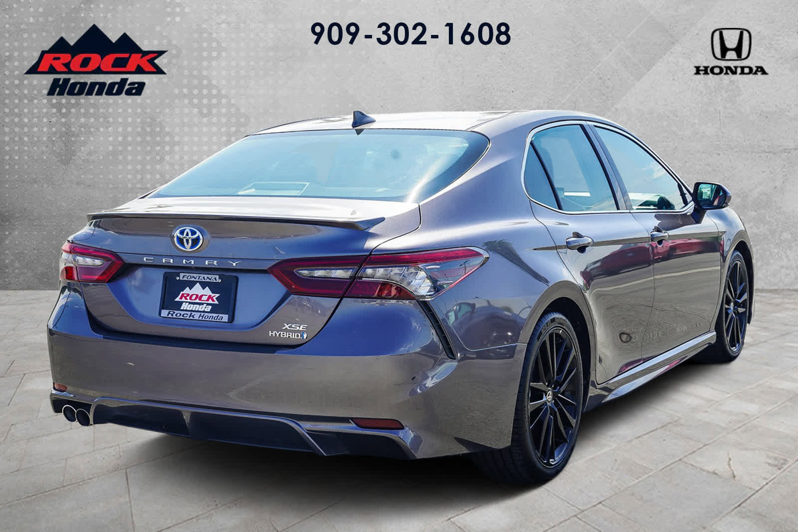 Used 2021 Toyota Camry XSE w/ Navigation Upgrade Package image 4