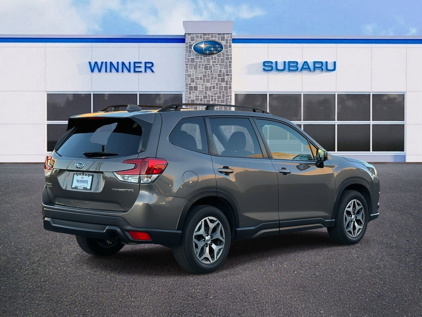Used 2023 Subaru Forester Premium image 5