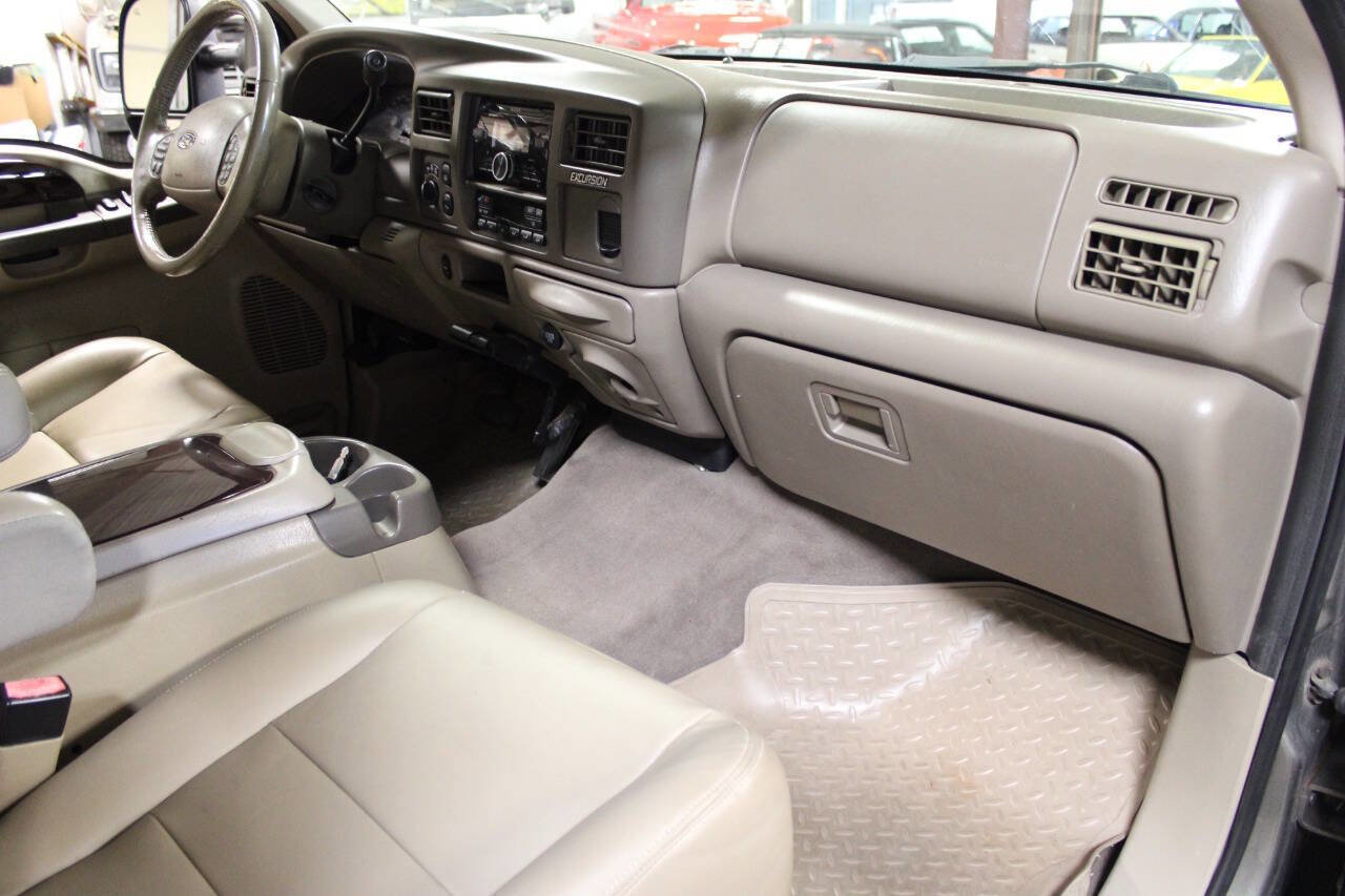 Used 2004 Ford Excursion Limited image 26