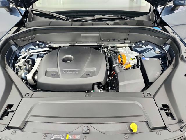 New 2026 Volvo XC90 T8 Plus w/ Protection Package Premier image 29