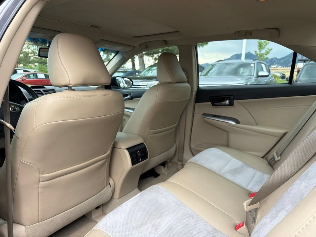 Used 2014 Toyota Camry XLE w/ Leather Package FWD image 21