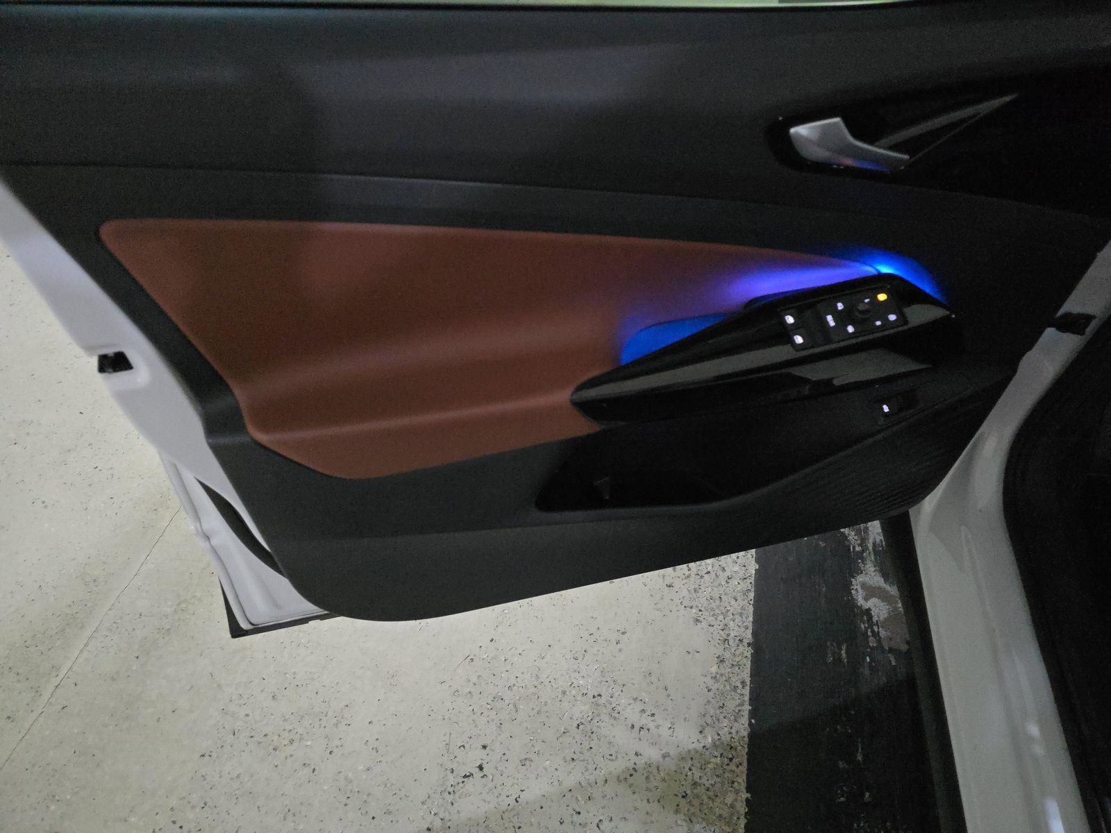 Used 2021 Volkswagen ID.4 Pro S w/ ID.4 Protection Package image 7