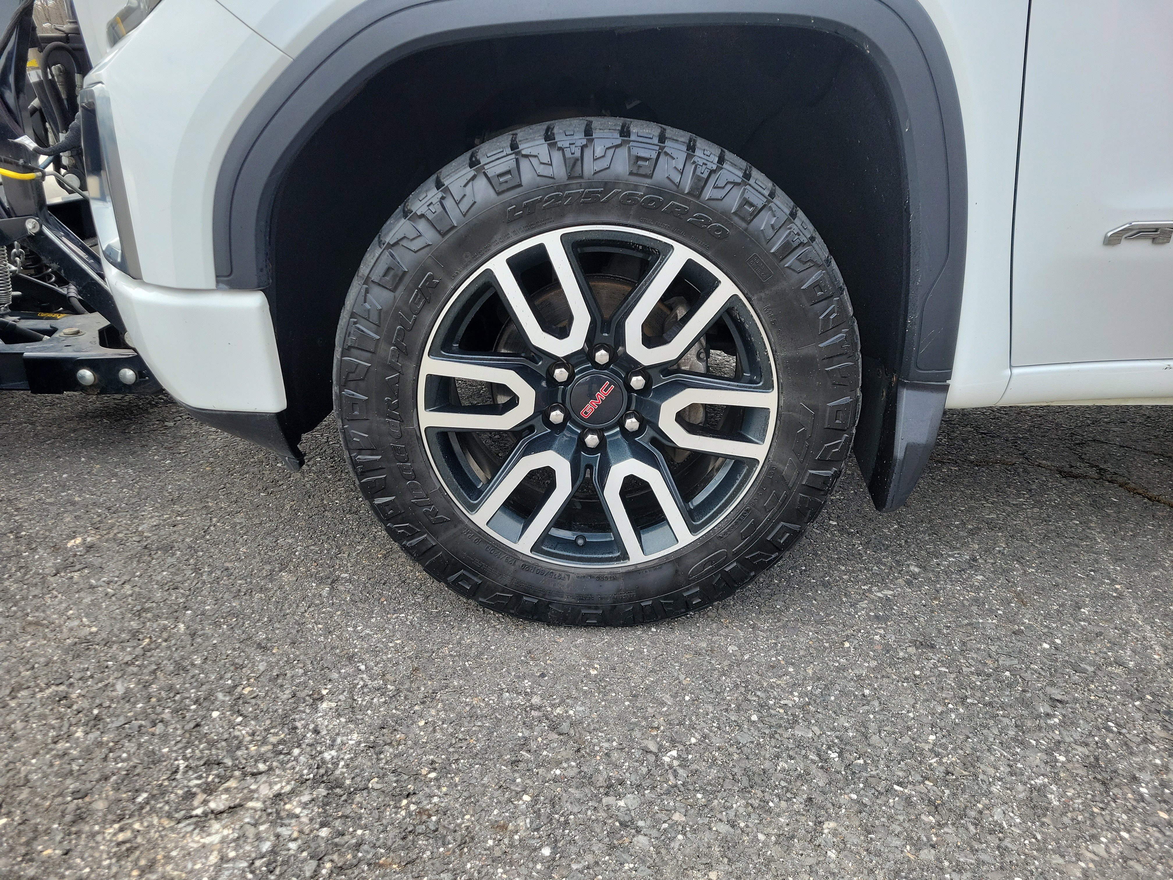 Used 2020 GMC Sierra 1500 AT4 w/ AT4 Preferred Package AWD/4WD image 12