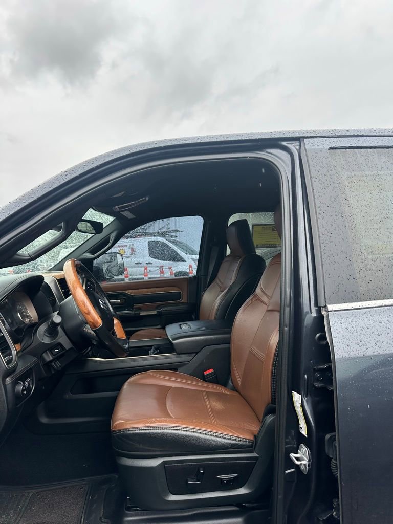 Used 2019 RAM 3500 Limited image 38