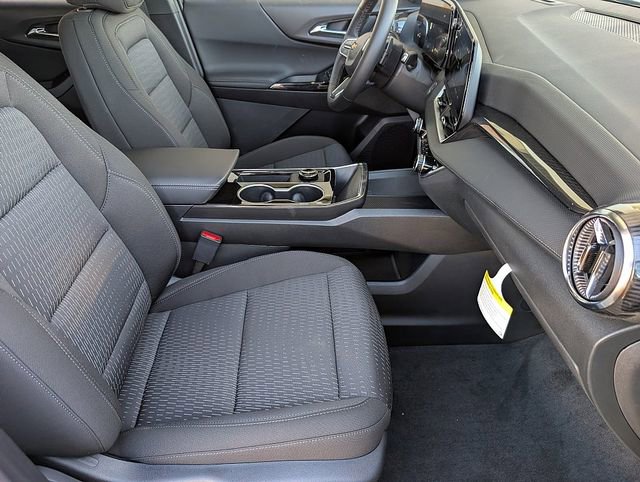 New 2026 Chevrolet Equinox LT w/ Safety and Technology Package FWD image 12