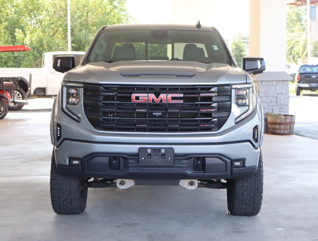 Used 2023 GMC Sierra 1500 Elevation w/ Preferred Package AWD/4WD image 9