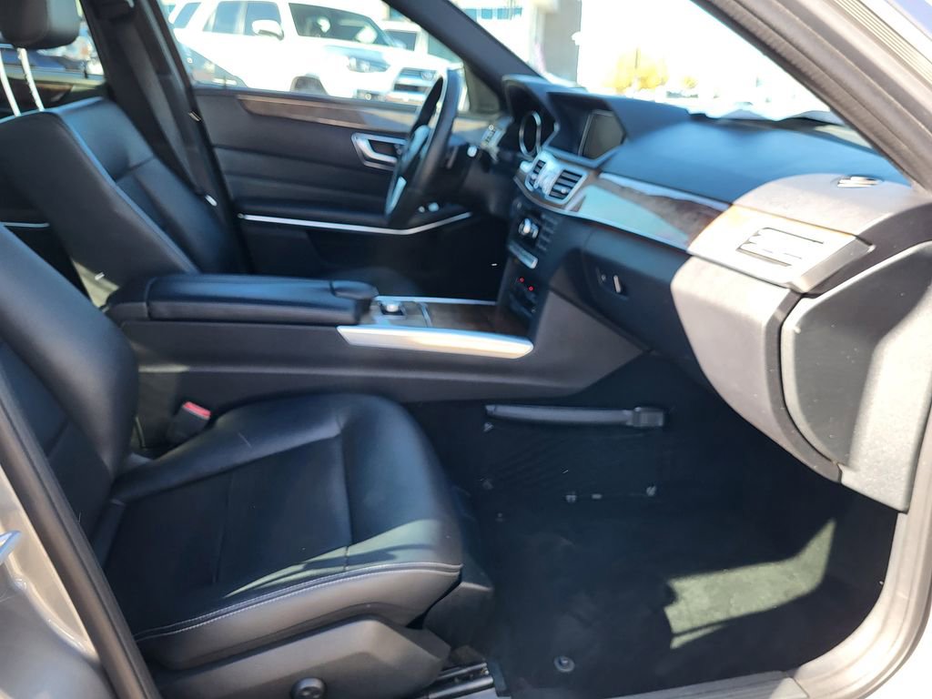 Used 2015 Mercedes-Benz E 350 4MATIC Sedan image 18