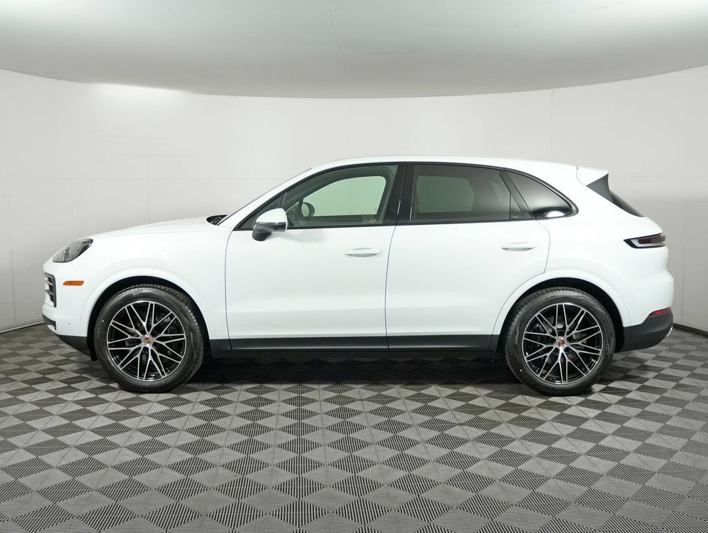 Certified 2026 Porsche Cayenne AWD/4WD image 2