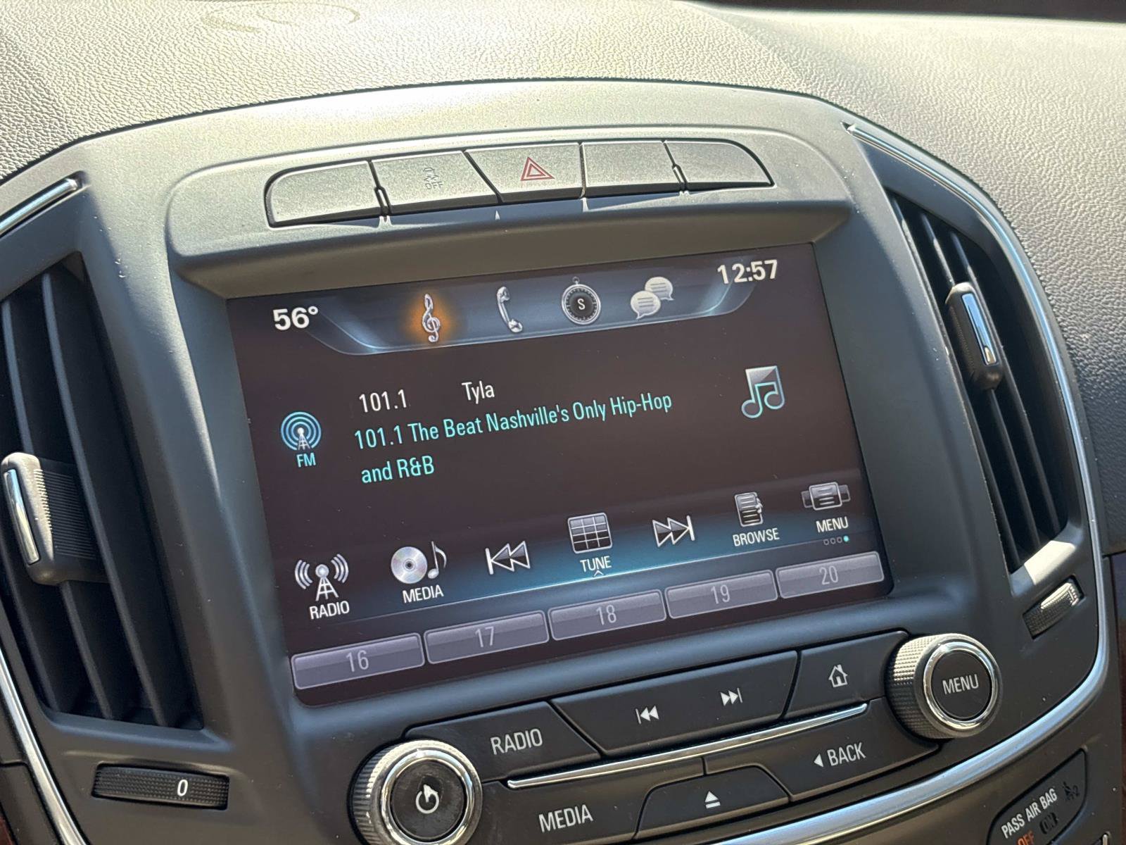Used 2016 Buick Regal FWD image 26