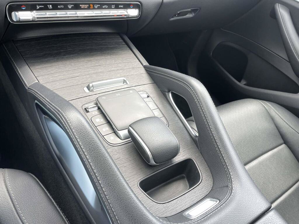 Used 2021 Mercedes-Benz GLE 350 4MATIC image 28