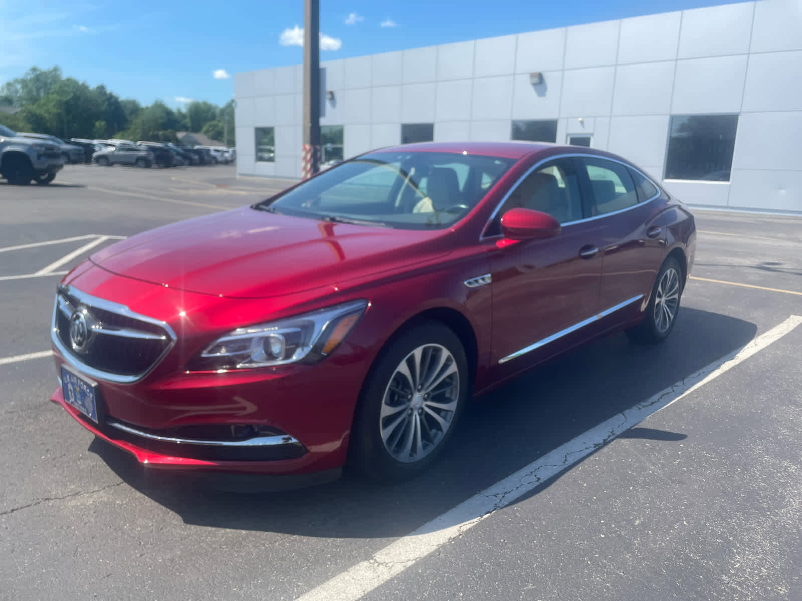 Used 2019 Buick LaCrosse Essence w/ Sights and Sounds Package FWD video 1