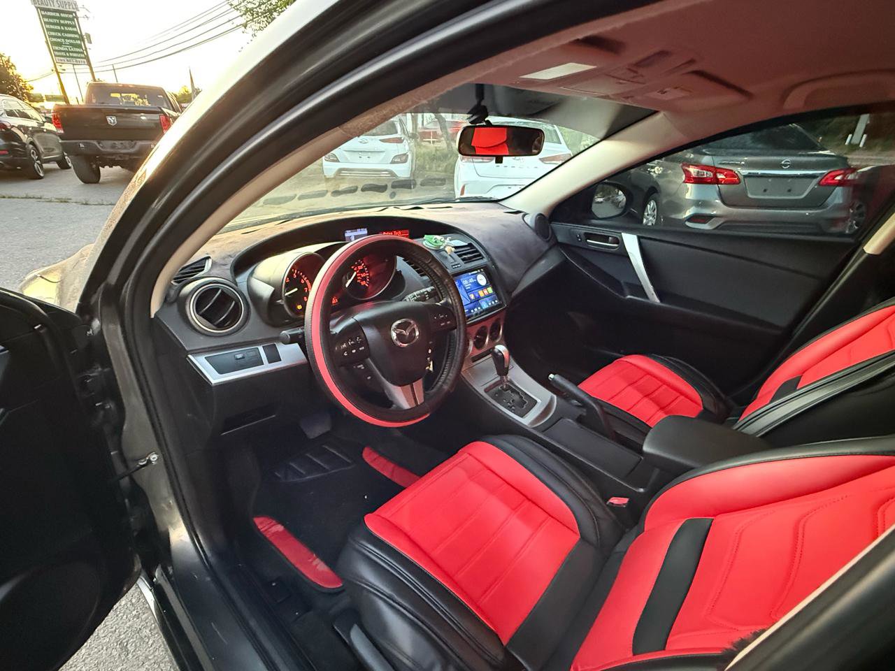 Used 2010 MAZDA MAZDA3 s Sport FWD image 25