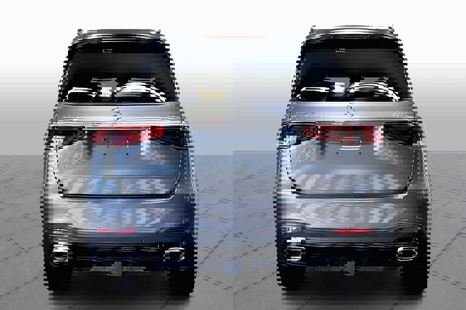 Used 2023 Mercedes-Benz GLS 450 4MATIC image 5