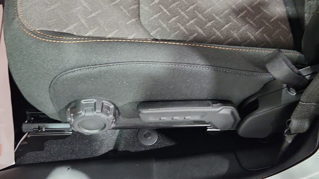 New 2026 Jeep Gladiator Mojave w/ Steel Bumper Group image 16