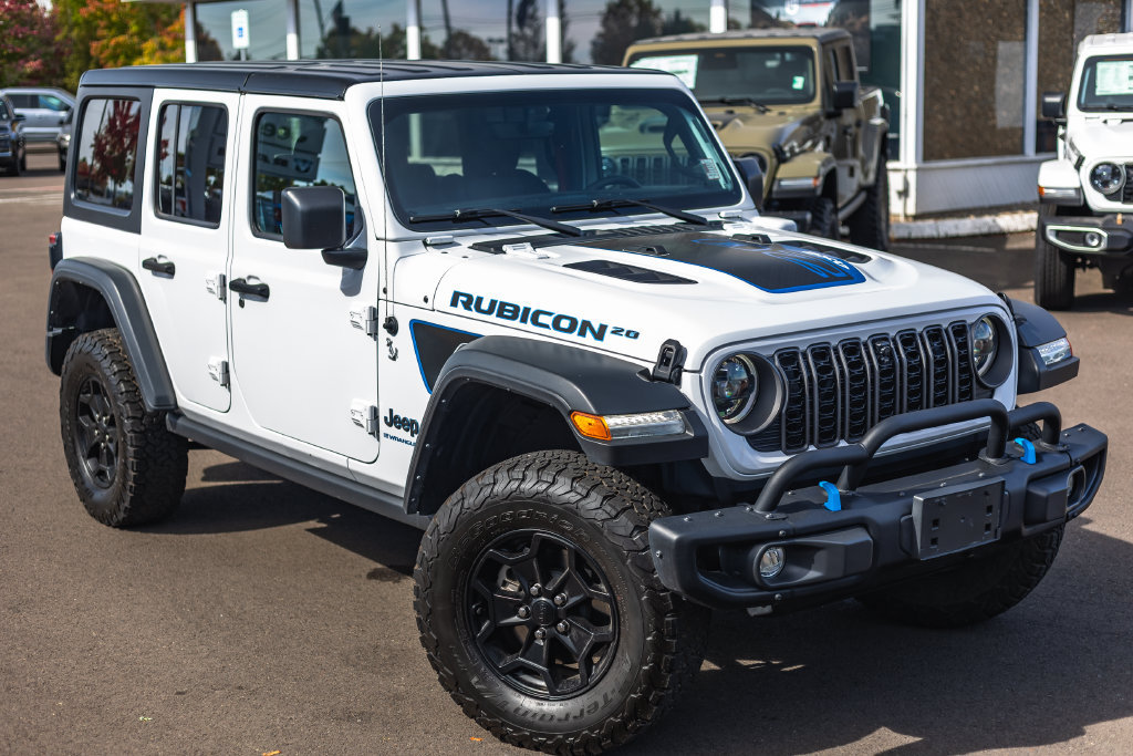 Used 2023 Jeep Wrangler Unlimited Rubicon 4xe AWD/4WD image 2
