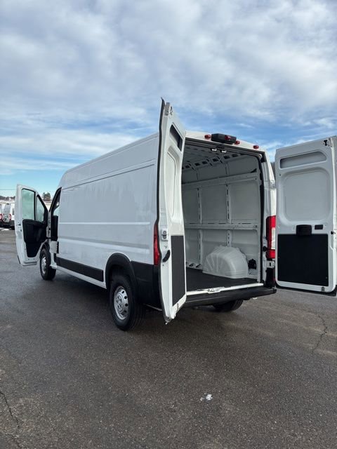 Used 2023 RAM ProMaster 2500 image 13