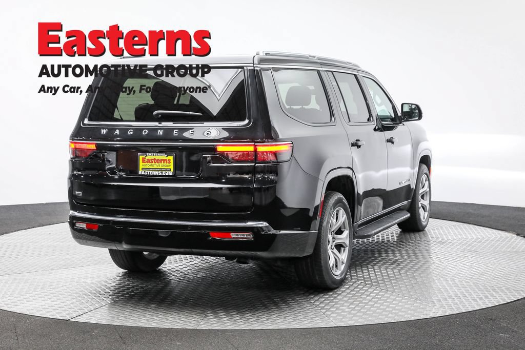 Used 2022 Jeep Wagoneer Series II AWD/4WD image 5