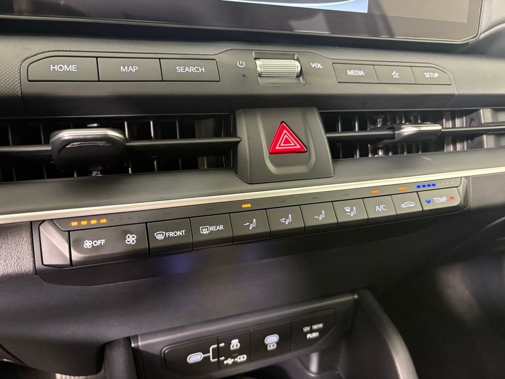 New 2026 Kia K4 LXS image 30