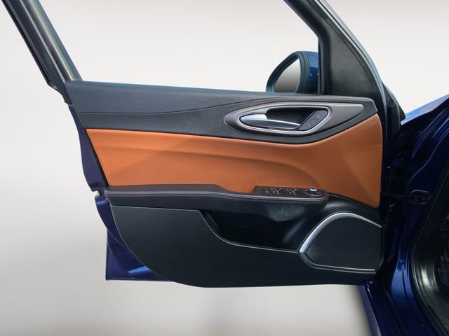 Used 2021 Alfa Romeo Giulia Ti Sport image 16