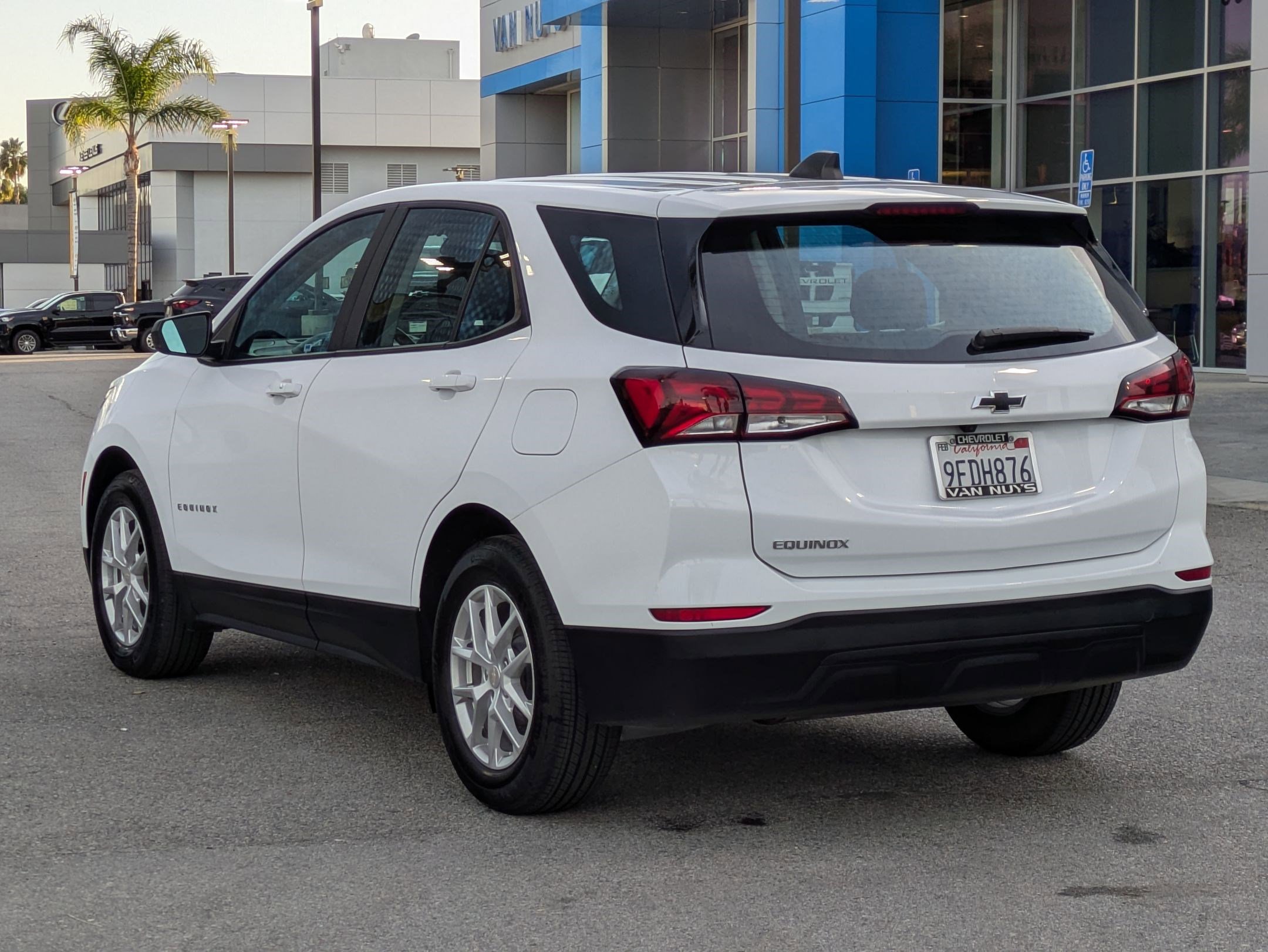 Certified 2023 Chevrolet Equinox LS w/ LPO, Cargo Package image 7