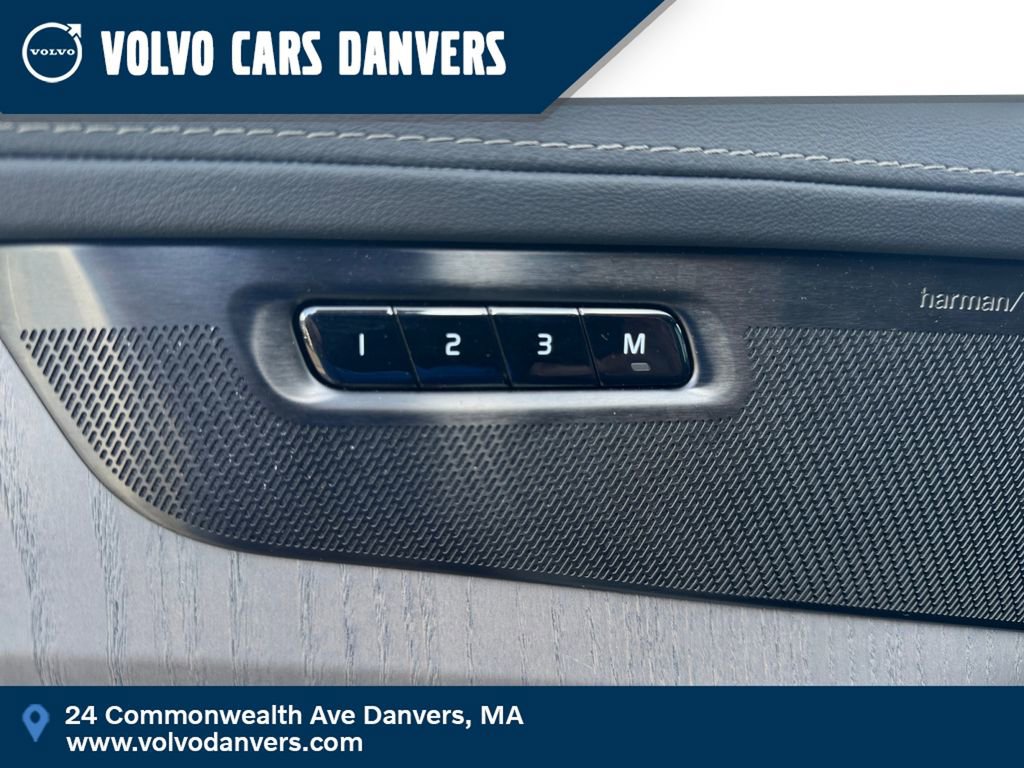 New 2025 Volvo XC90 T8 Ultra w/ Protection Package Premier image 12