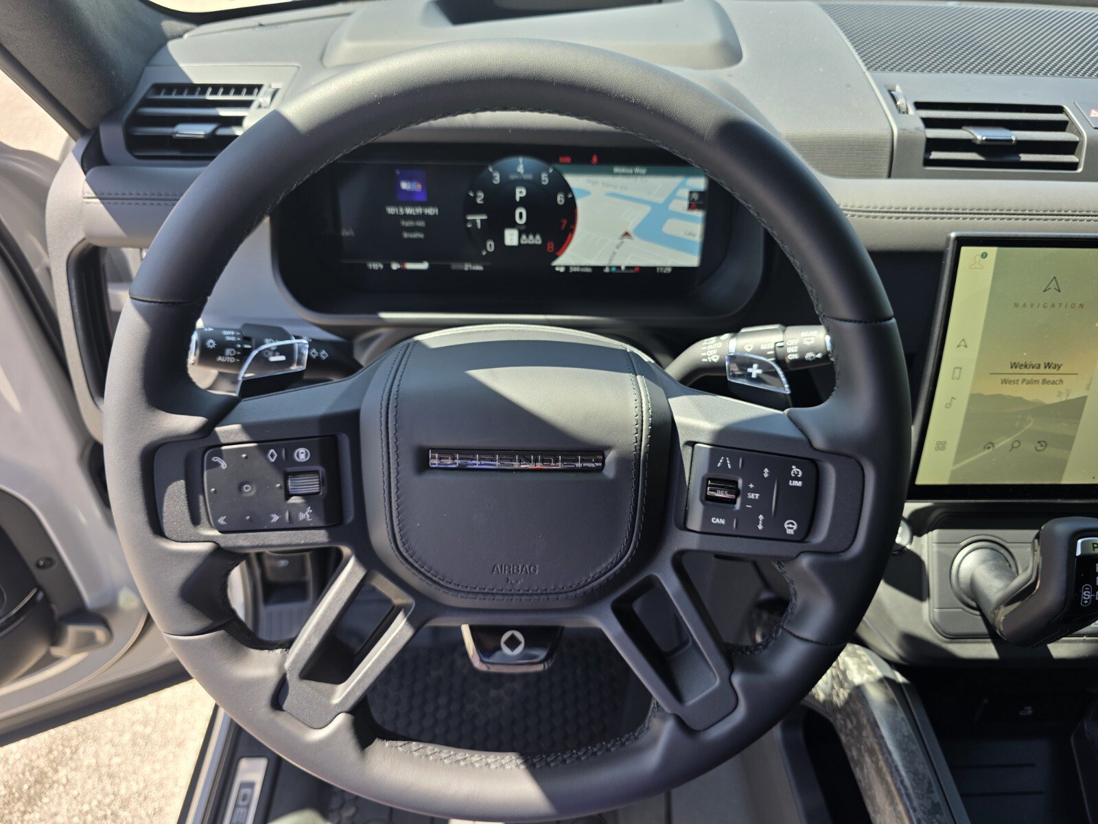 New 2026 Land Rover Defender 110 OCTA AWD/4WD image 15