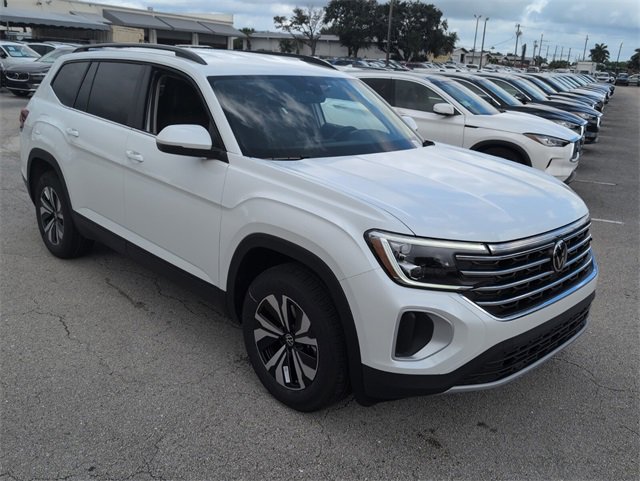 New 2026 Volkswagen Atlas SE image 2