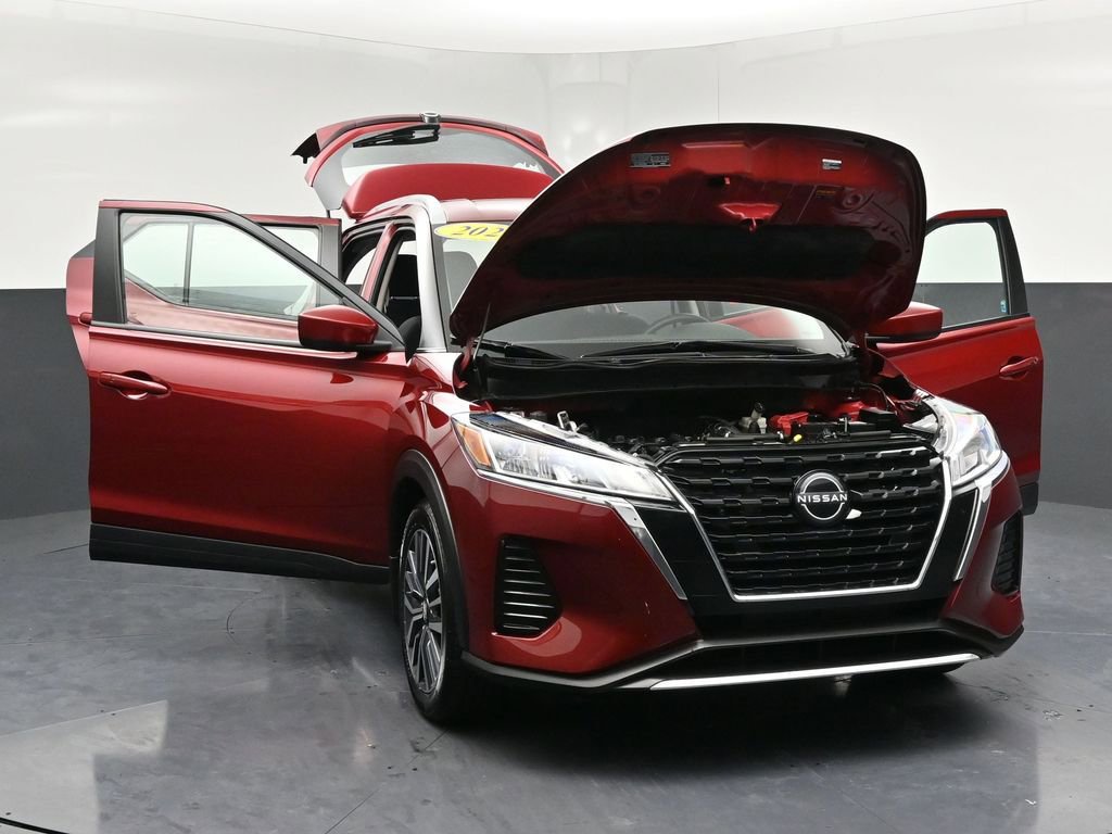 Used 2023 Nissan Kicks SV image 33