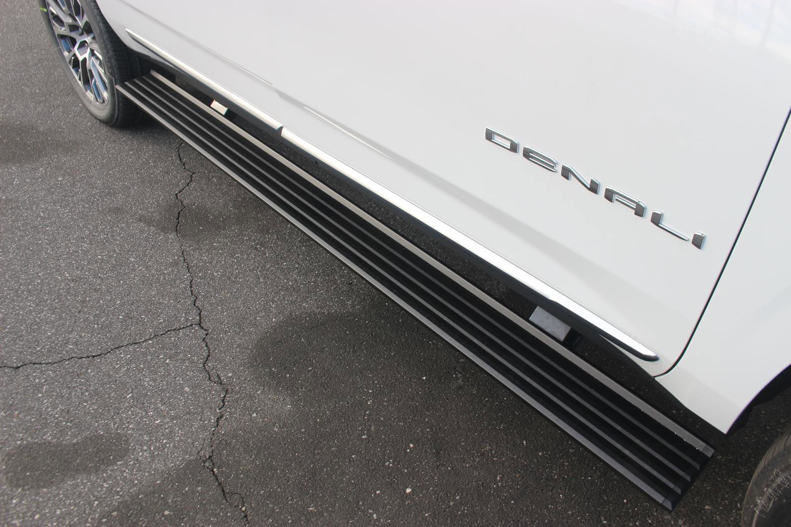 New 2026 GMC Yukon XL Denali w/ Sun & Power Step Package image 11