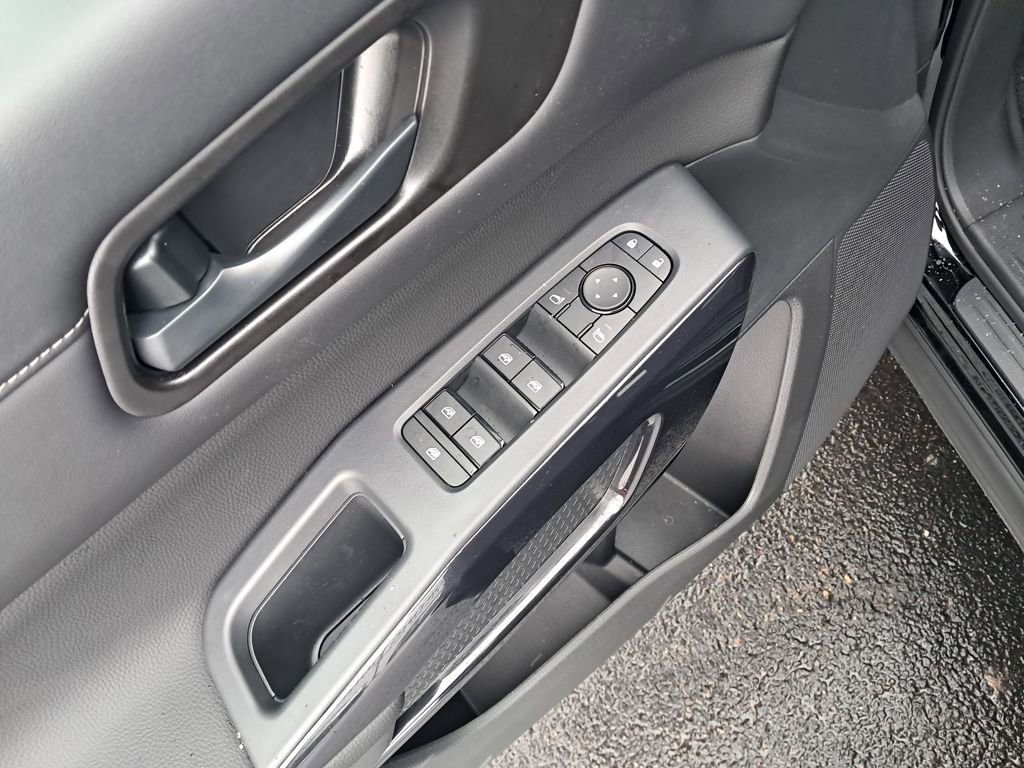 New 2026 Nissan Pathfinder SV image 12