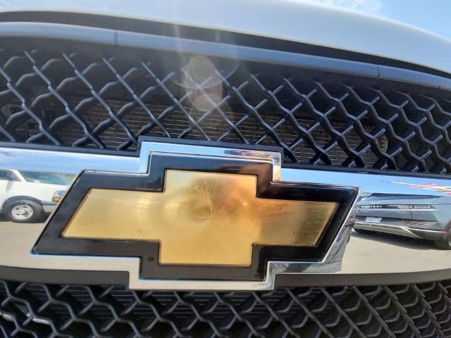 Used 2025 Chevrolet Express 2500 w/ Driver Convenience Package RWD image 25