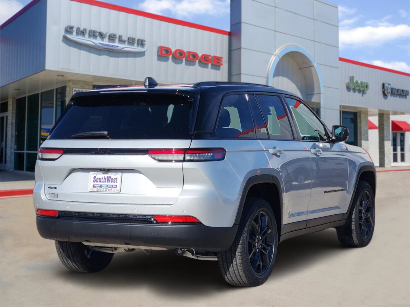 New 2025 Jeep Grand Cherokee Limited image 5