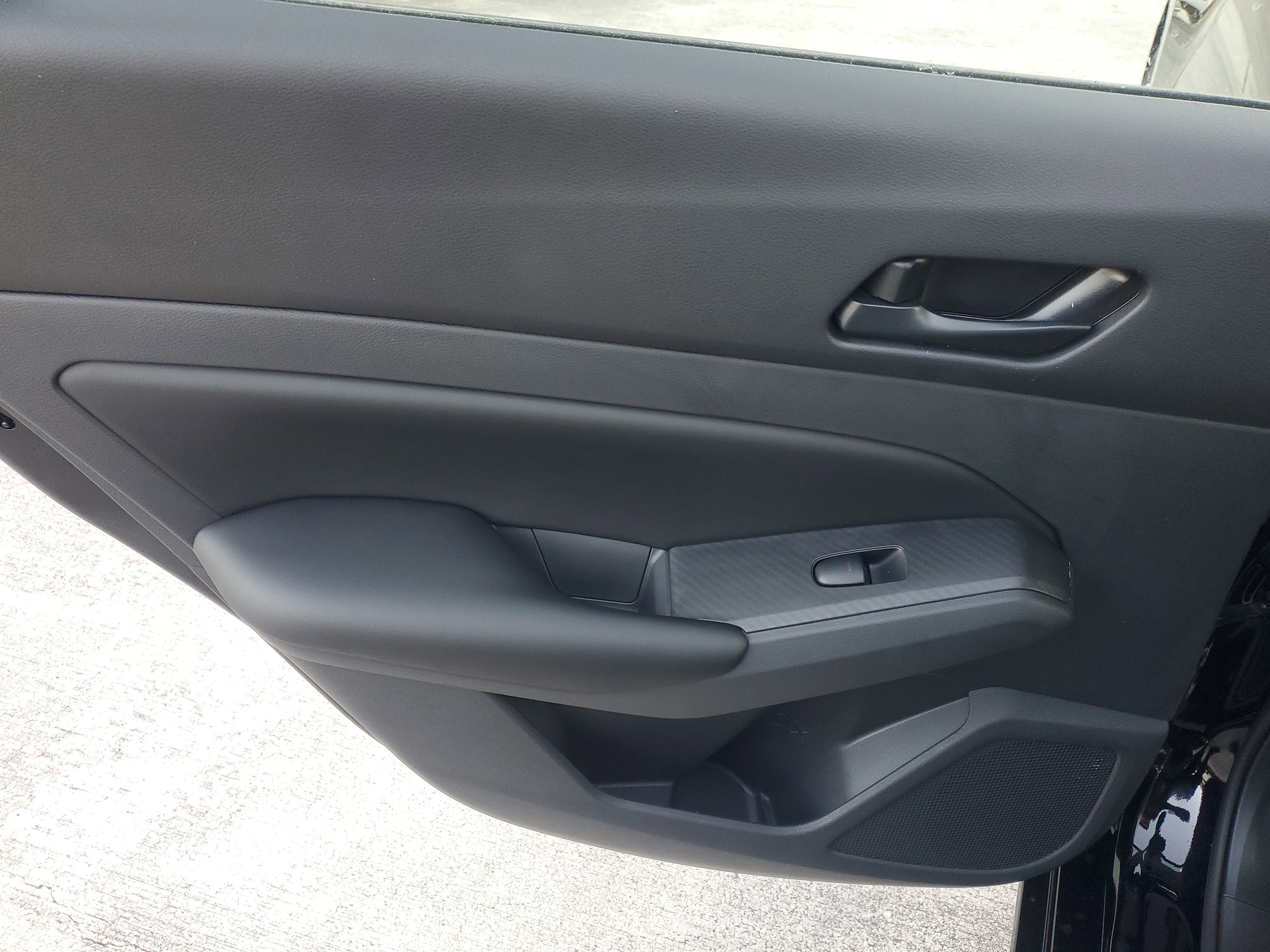 Used 2025 Nissan Altima 2.5 S image 14