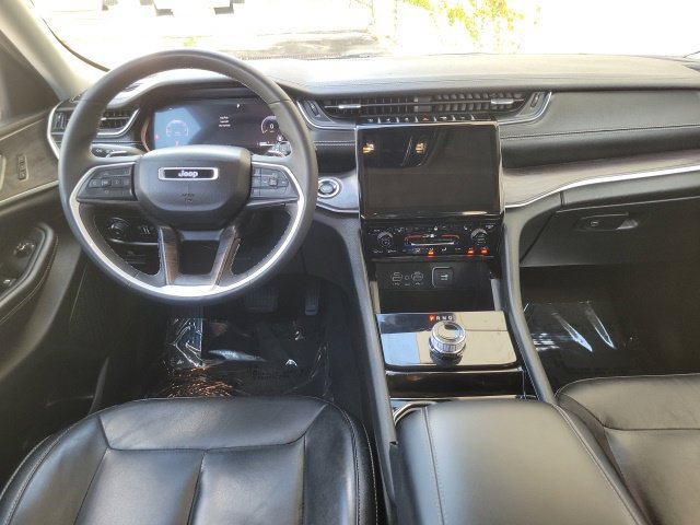 Used 2023 Jeep Grand Cherokee Limited RWD image 17