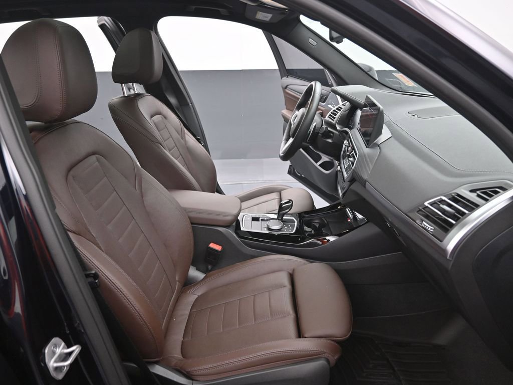 Used 2024 BMW X3 sDrive30i w/ Premium Package image 16