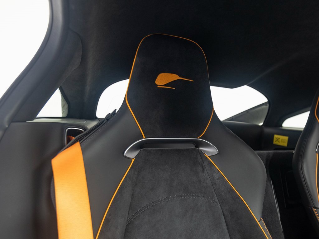 New 2025 McLaren Artura image 31