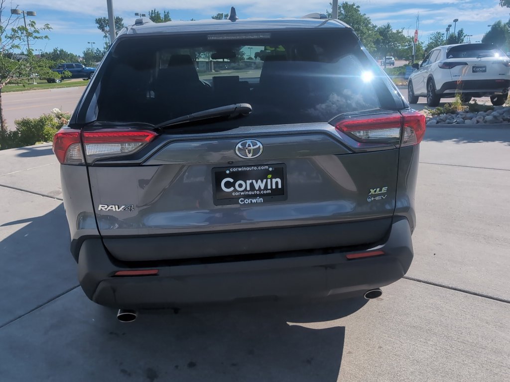 Used 2025 Toyota RAV4 XLE AWD/4WD image 7